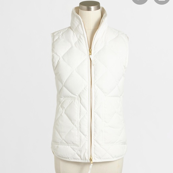 J. Crew Factory Jackets & Blazers - J.Crew Factory Quilted Puffer Ivory Vest - XS